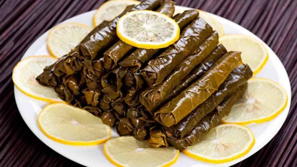 Üzüm Yaprağı ile Sarma Geleneksel Tarif ve Püf Noktaları